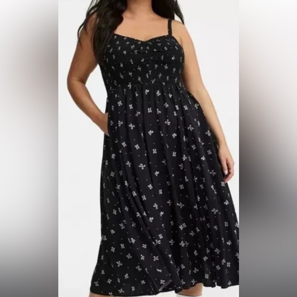 NWOT- Midi Challis Sweetheart Smocked Bust Dress